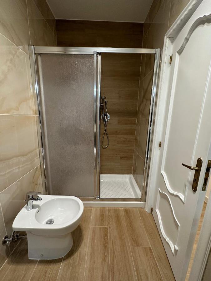 Nouvelle Vag - Apartment & Room Trani Exterior photo