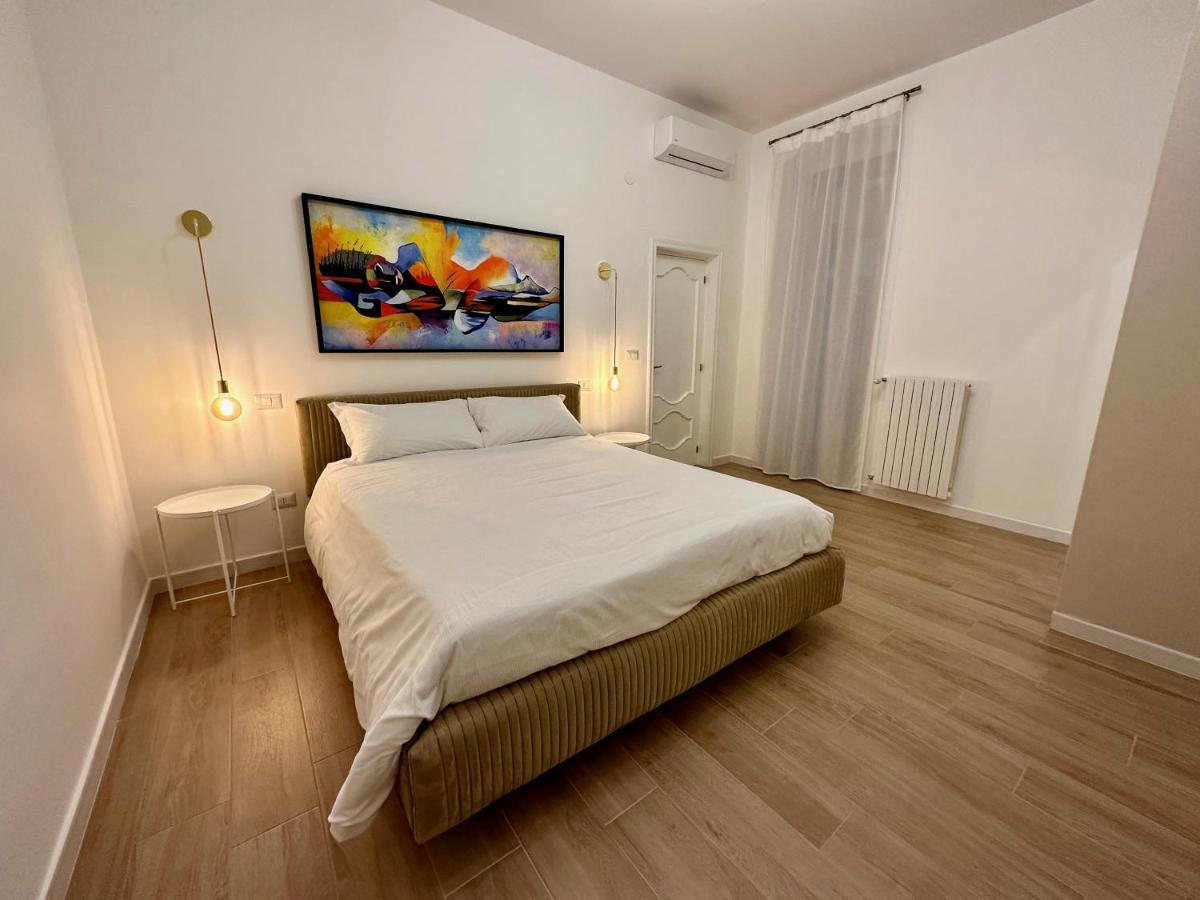 Nouvelle Vag - Apartment & Room Trani Exterior photo