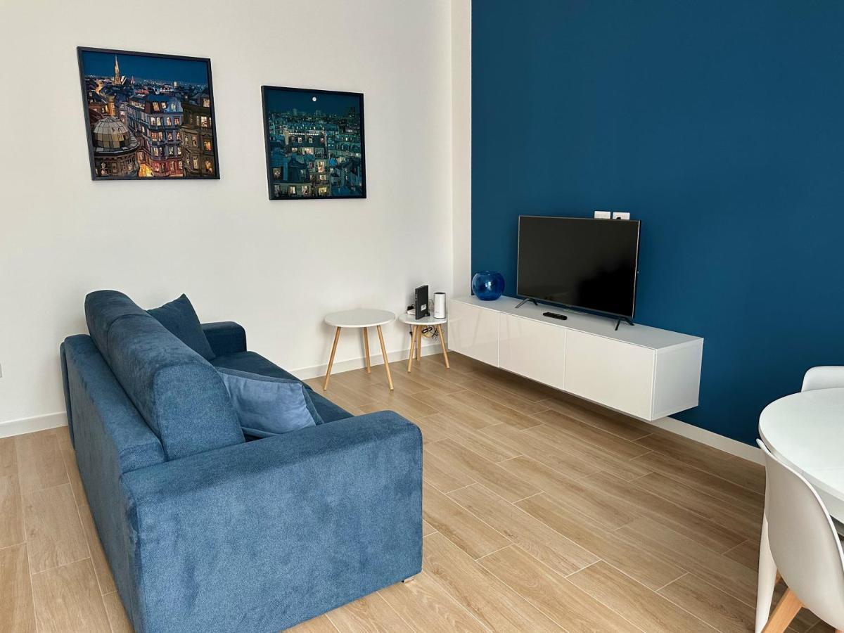 Nouvelle Vag - Apartment & Room Trani Exterior photo
