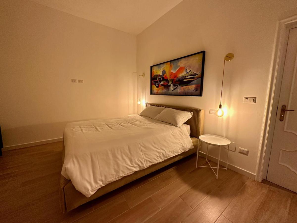 Nouvelle Vag - Apartment & Room Trani Exterior photo